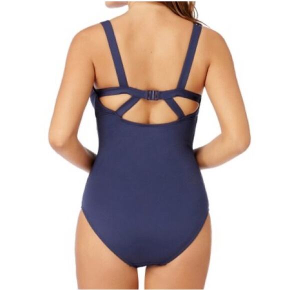 Nip Tuck Swimsuit Womens 6 Blue One Piece Built in Bra Bikini Beachy Pool - Picture 2 of 11